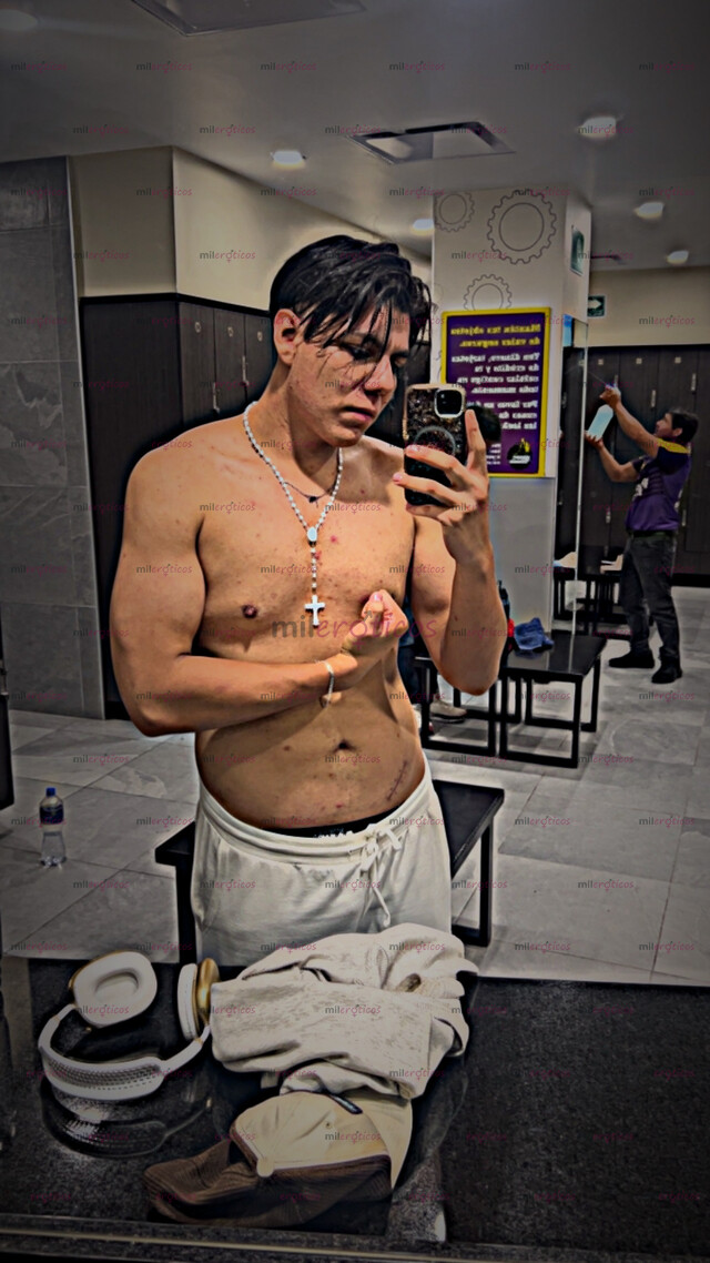 FOTOS DE LATINO CALIENTE CON 18CM DE BUENA VERGA Y SIN ANTICIPO