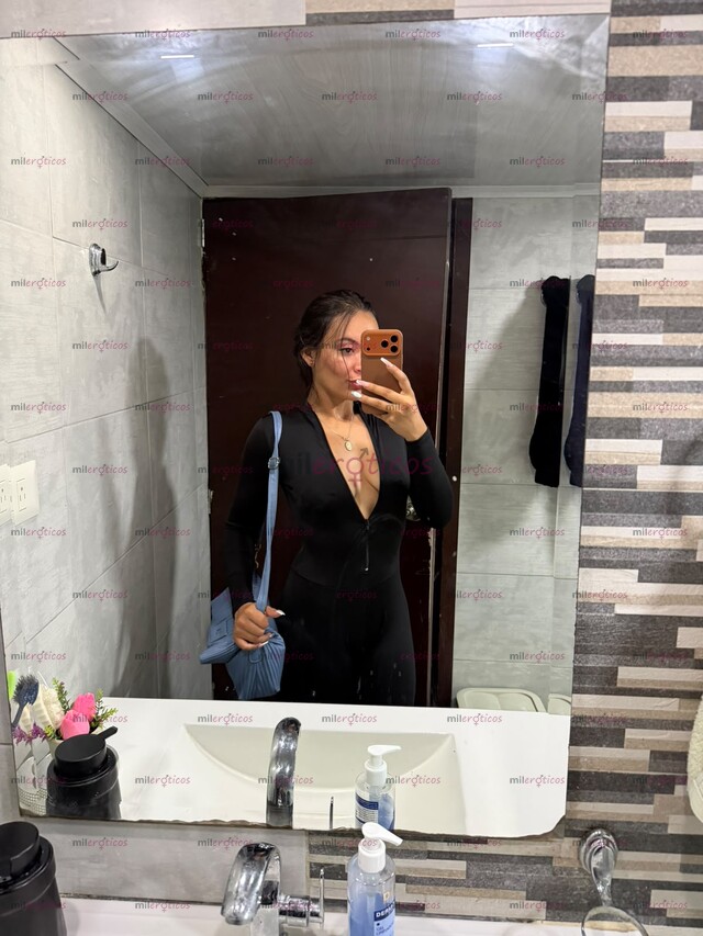 FOTOS DE HOLA SOY HABRÍANA SOY LA FLAQUITA DE TUS SUEÑOS