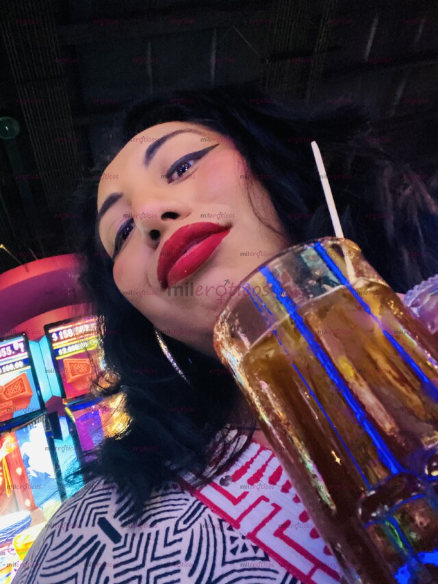 FOTOS DE HOLA, SOY UNA CHICA, LINDA, AMABLE, CALIENTE, PERVERSA, MUY ADAPTABLE A TUS NECE