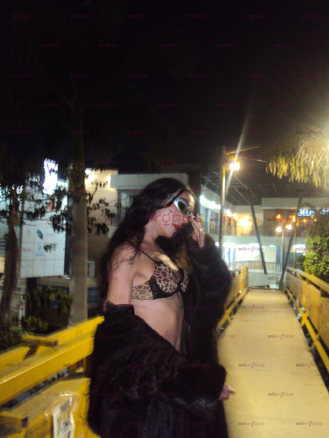 FOTOS DE HOLA, MI NOMBRE ES SOPHY TENGO 22 AÑOS Y ME GUSTA SER MUY COMPLACIENTE