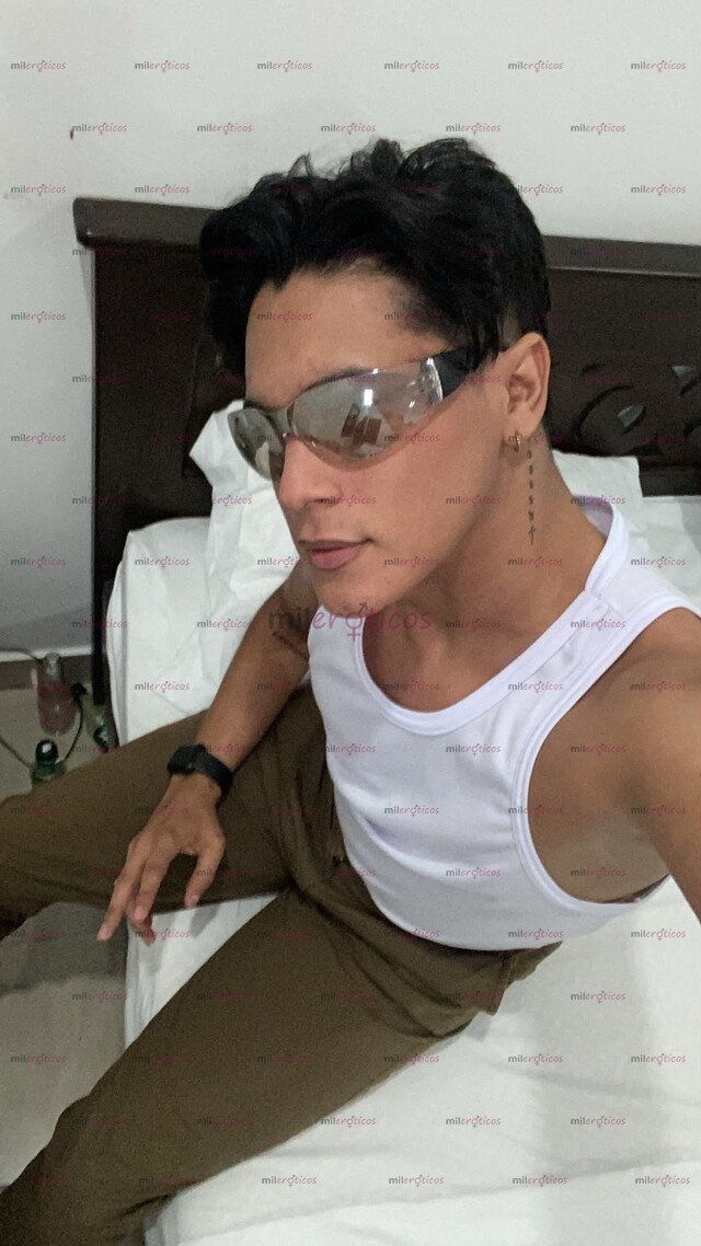 FOTOS DE DISPONIBLE Y DISPUESTO PARA CUMPLIR TUS DESEOS