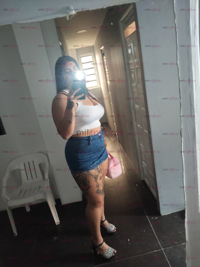 FOTOS DE MUÑECA PORNO DE PRESENCIA VOLUPTUOSA Y DE OJOS VERDES SOLO DOMICILIOS