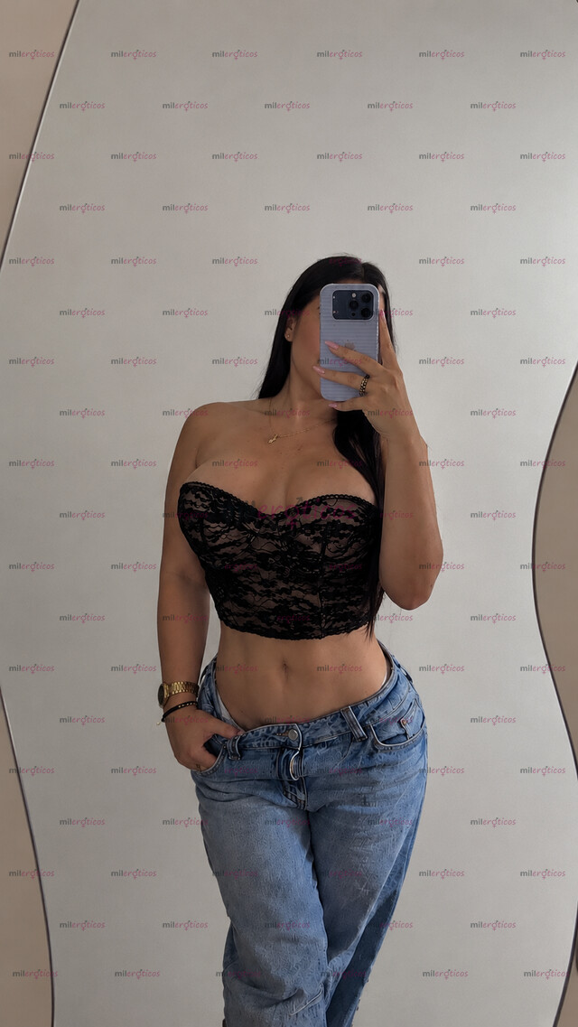 FOTOS DE HERMOSA LAURA CON 22 AÑOS Y GANAS DE PASARLA DELICIOSO