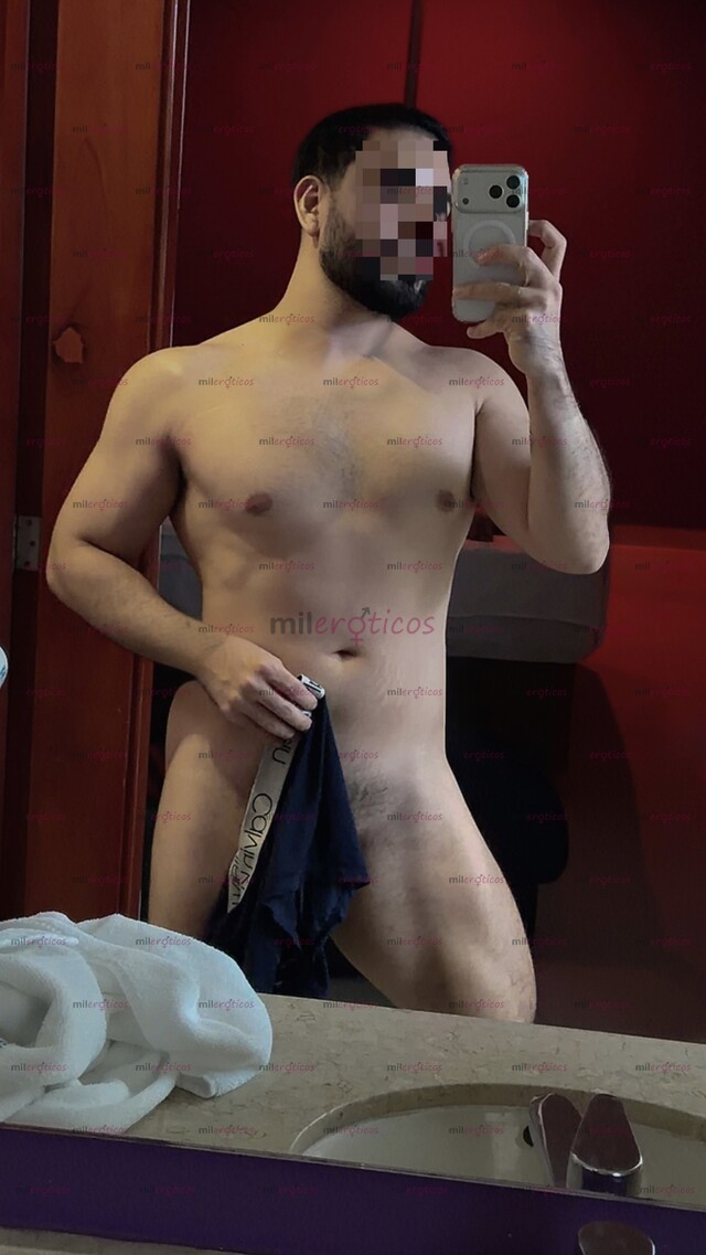 FOTOS DE CHICO GUAPO VARONIL ATLÉTICO Y DISCRETO DE VISITA EN TU CIUDAD POR POCOS DÍAS