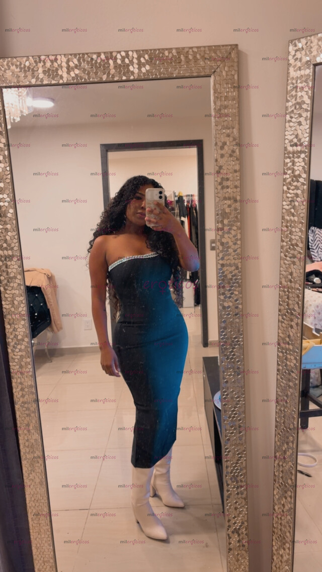 FOTOS DE DOMINICANA,MORENA CUERPO NATURAL VOLUPTUOSO,CABELLO CHINITO
