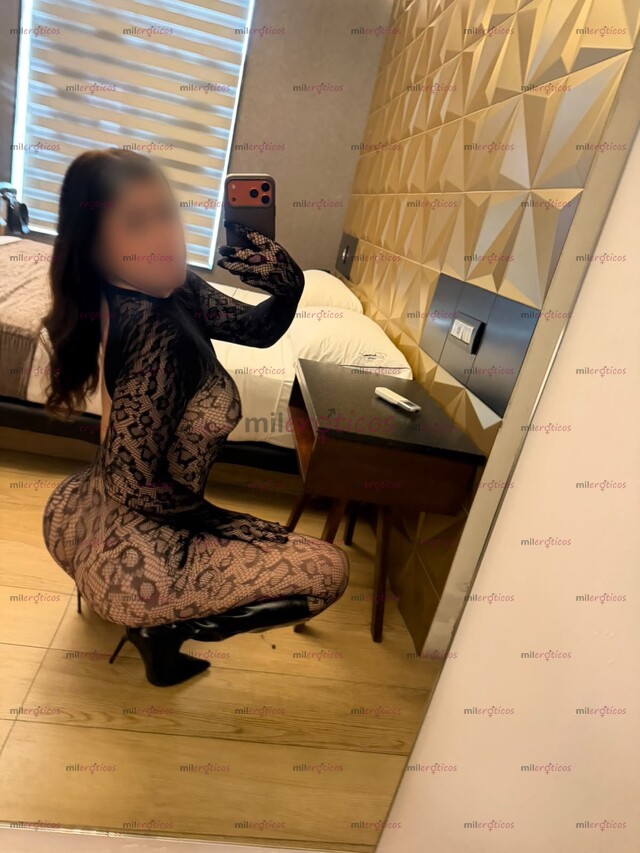 FOTOS DE SÚPER ATRACTIVA Y COMPLACIENTE , NUEVA EN LA PÁGINA