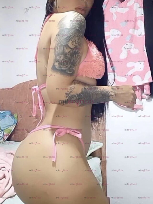 FOTOS DE HOLA ME LLAMO NIKOL HERMOSA CALEÑA BLANQUITA DE CURVAS PERFECTAS MUY CALIENTE