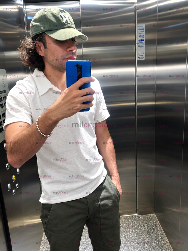 FOTOS DE HOT PELUDO Y SALVAJE ! 20 CM TE VOY A USAR COMO QUIERO. JALAS? 24 7