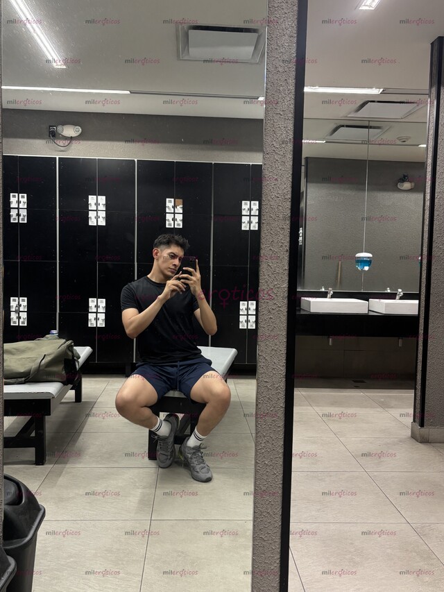 FOTOS DE ALEXIS, COMPLACIENTE Y DISPONIBLE PARA LO QUE NECESITES