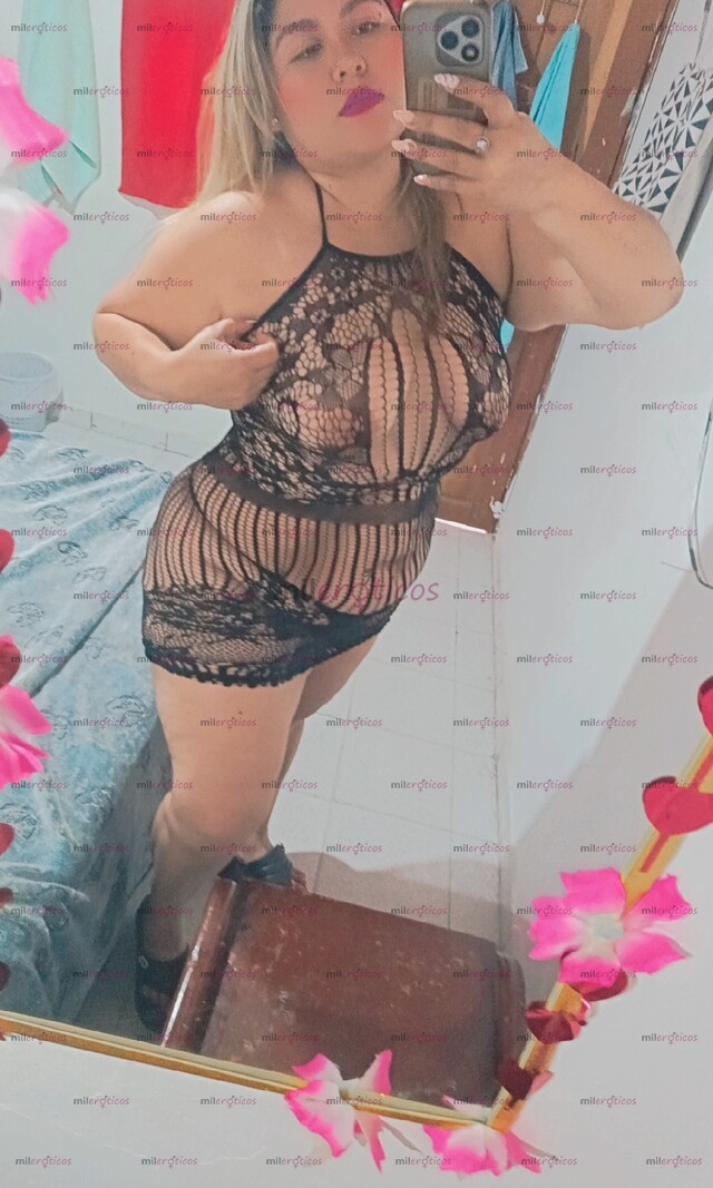 FOTOS DE VEN Y DISFRUTA DE ESTA HERMOSA GORDITA VOLUPTUOSA ENCANTADORA MUJER