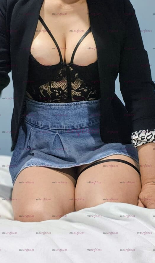 FOTOS DE CHICA DELGADA DE PIEL CLARA SUAVE DE SONRISA LINDA CHICA REGIA CHICA CALIENTE !!