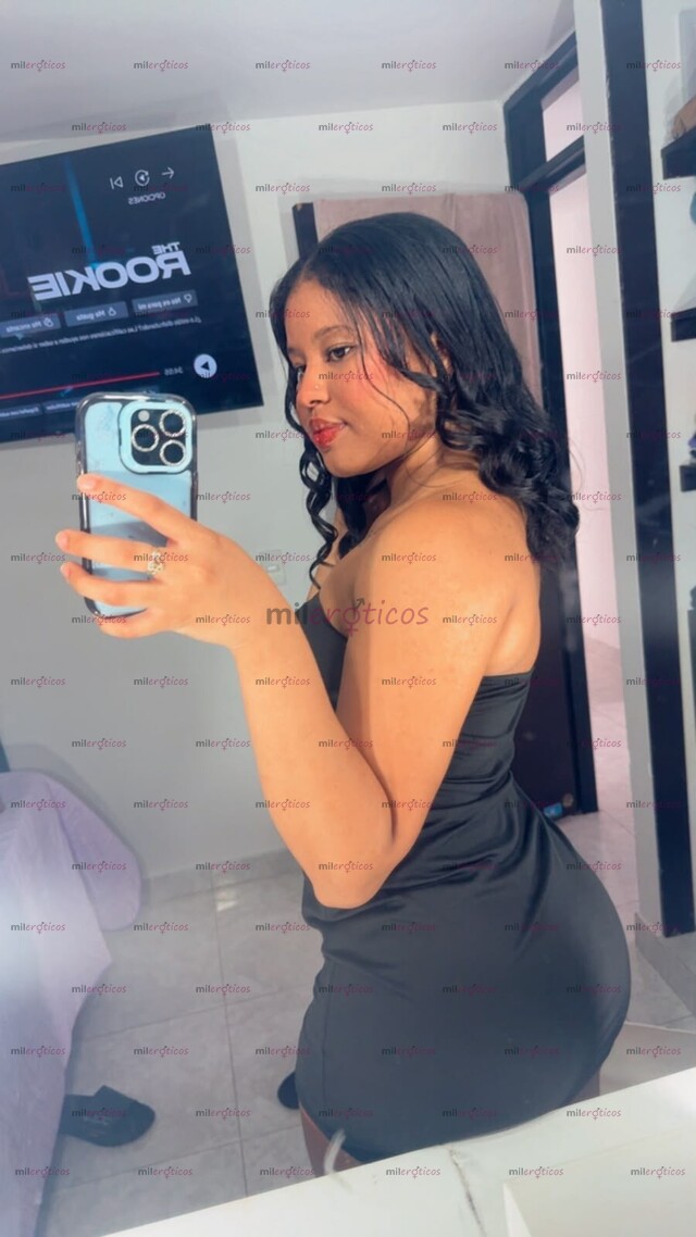FOTOS DE HERMOSA CHICA NALGONA CON RICOS SENOS PARA PASARLA BIEN