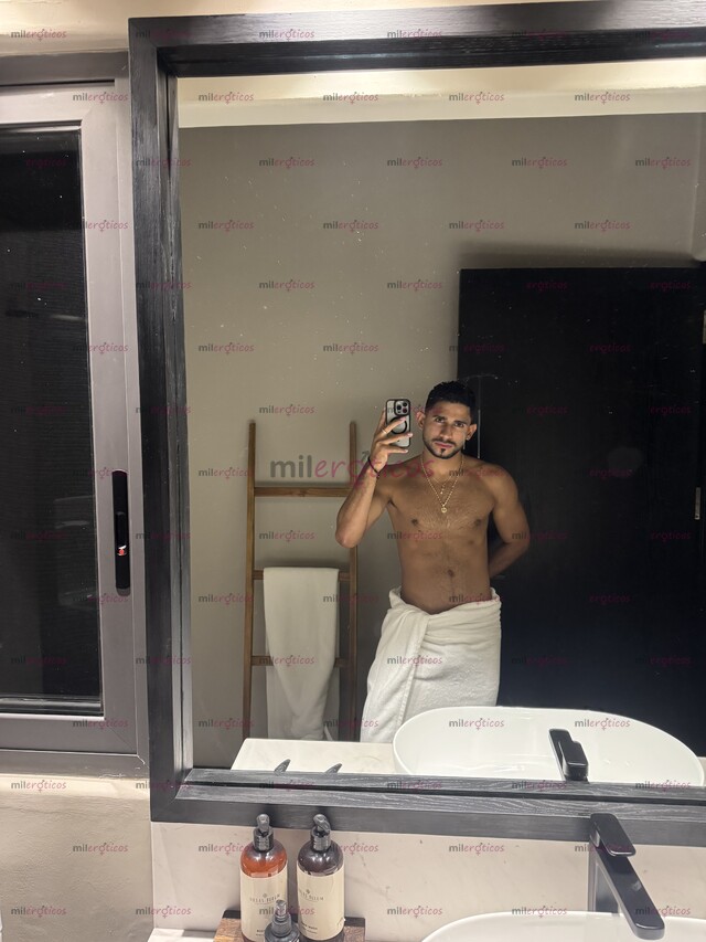 FOTOS DE VENEZOLANO 24 AÑOS DOTADO, VARONIL, DIVERTIDO