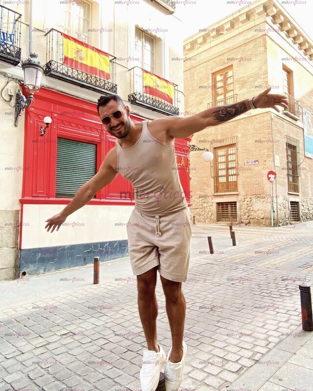 FOTOS DE DE VISITA MACHO HETERO MUSCULOSO CON 20 CENTÍMETROS DE VERGA REALES