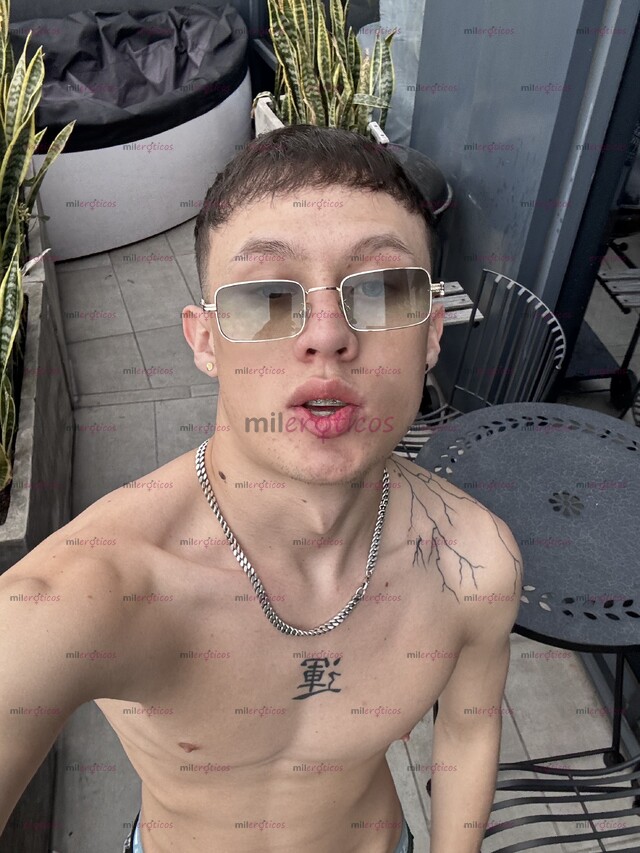 FOTOS DE MATHIAS TWINK BLANCO VERGON, AQUI POR PRIMERA VEZ