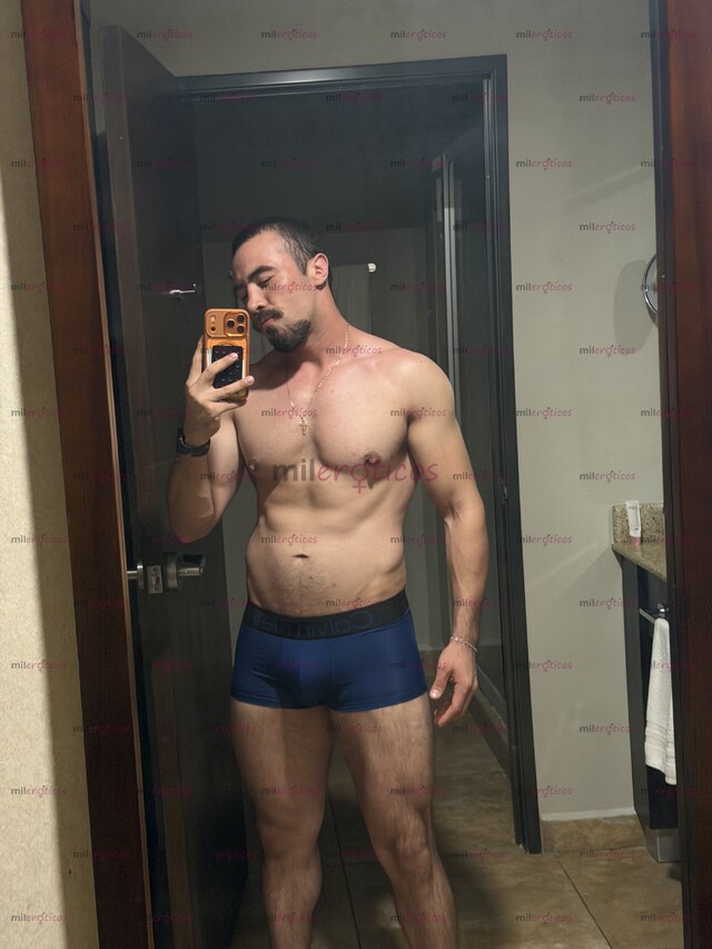 FOTOS DE GUAPO, BUEN CUERPO, 19CM DE VERGA Y NALGÓN