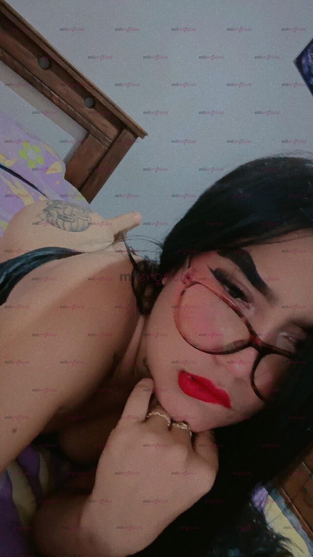 FOTOS DE ANDREA, MORENA, ESTRECHA, SEXI, HOT Y MUY TIERNA
