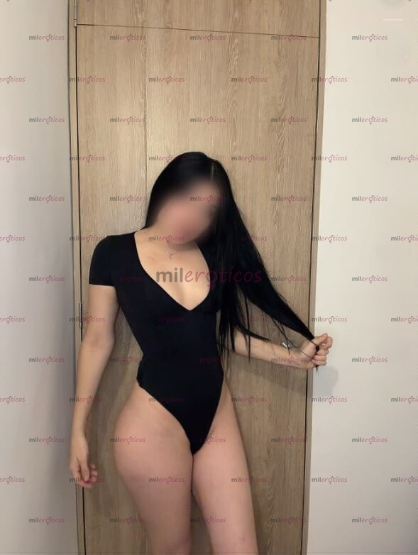 FOTOS DE HOLA CORAZON MI NOMBRE ES LARISSA UNA CHICA LINDA DE PIEL BLANCA DELGADA