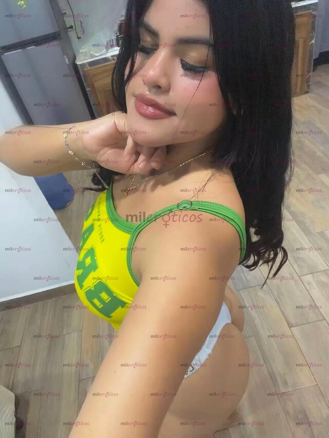 FOTOS DE HOLA ME LLAMO SHAROL, SOY COLOMBIANA TENGO 22 AÑOS