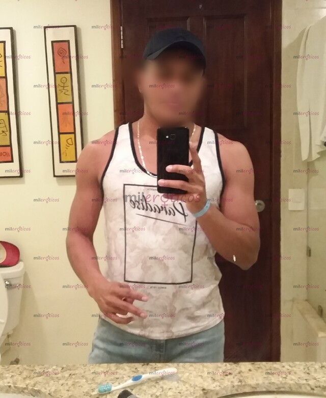 FOTOS DE ALEJANDRO 29 AÑOS, INTER PASIVO VARONIL. CON LUGAR.