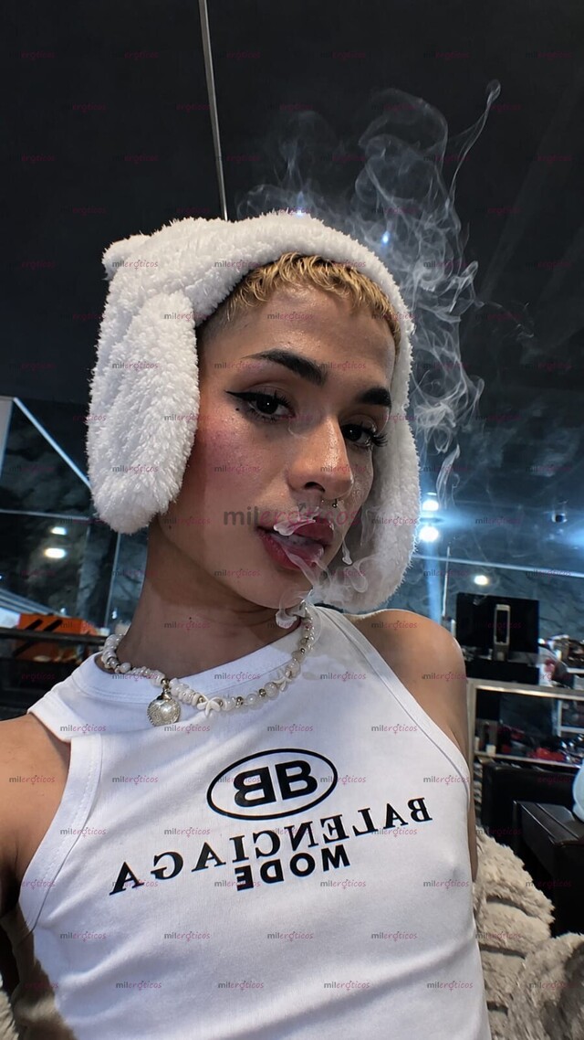 FOTOS DE LINDO POLLO TWINS CON POLLA DE 23CM FULL LECHERA