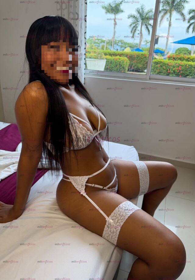FOTOS DE MORENITA CUCA BABOSITA APRETADITA Y CALIENTITA DISPUESTA A TODO LLÁMAME
