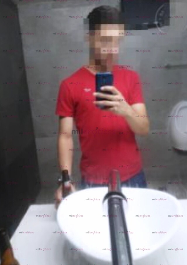 FOTOS DE CHICO VIP ATRACTIVO, DOTADO, HETERO LISTO PARA HACERTE PASAR UN MOMENTO AGRADAB