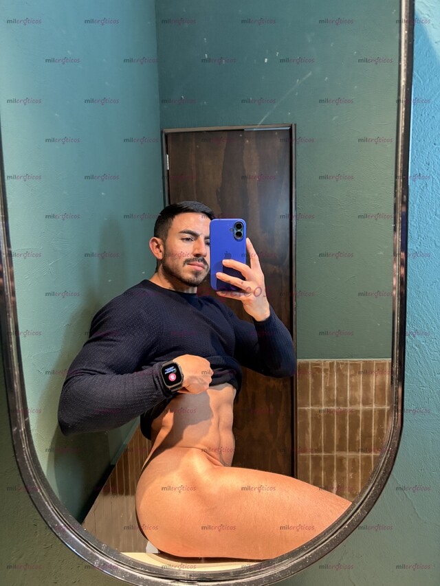 FOTOS DE UN CHICO EDUCADO, COMPLACIENTE Y CON GANAS DE PASARLA MUY RICO