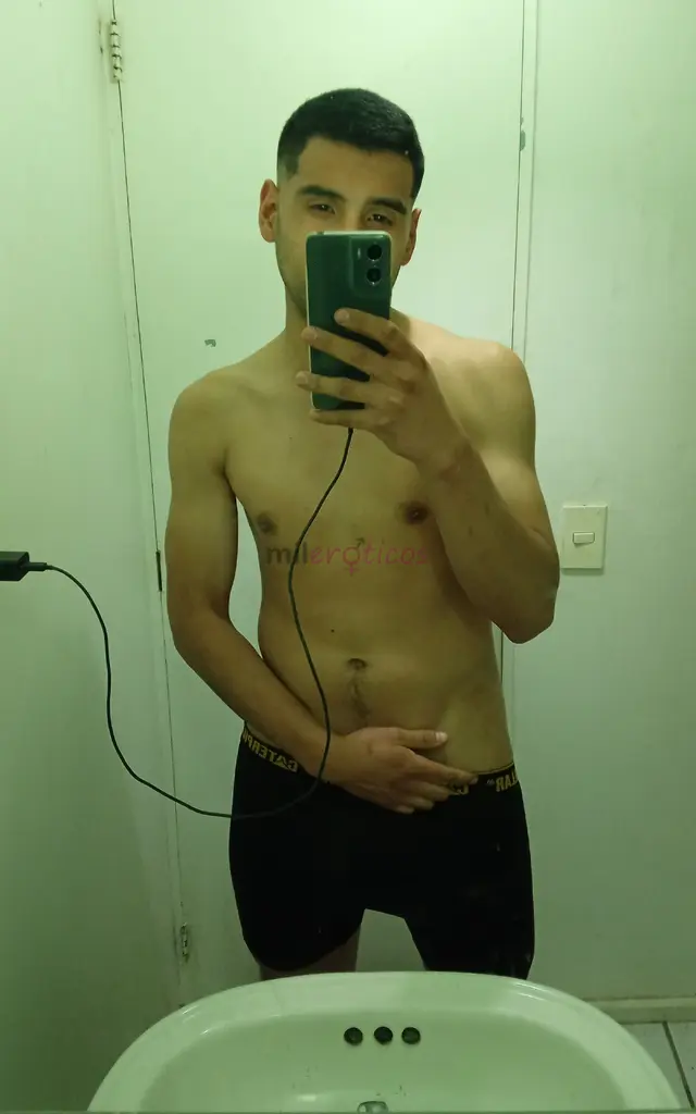 Escribime asi lo pasamos bien todo con previa coordinacion pasate un buen momento tengo la verga gruesa de 5 cm de ancho y te aseguro que la pasaremos...