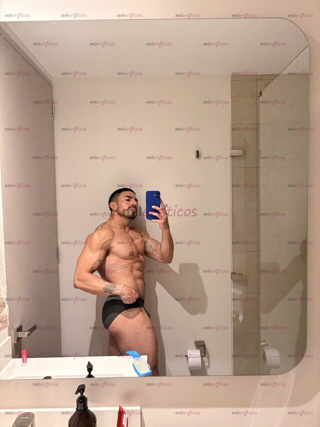 FOTOS DE UN CHICO EDUCADO, COMPLACIENTE Y CON GANAS DE PASARLA MUY RICO