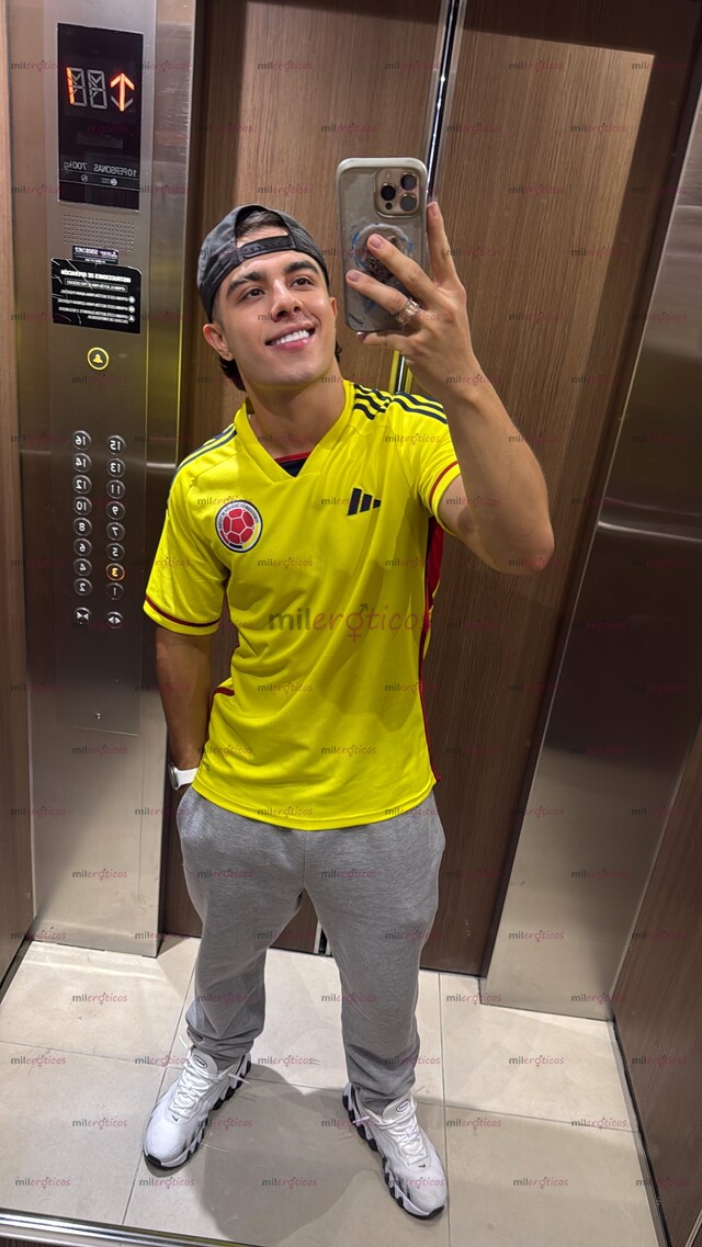 FOTOS DE COLOMBIANO VERSATIL CALIENTE DISPUESTO A COMPLACERTE