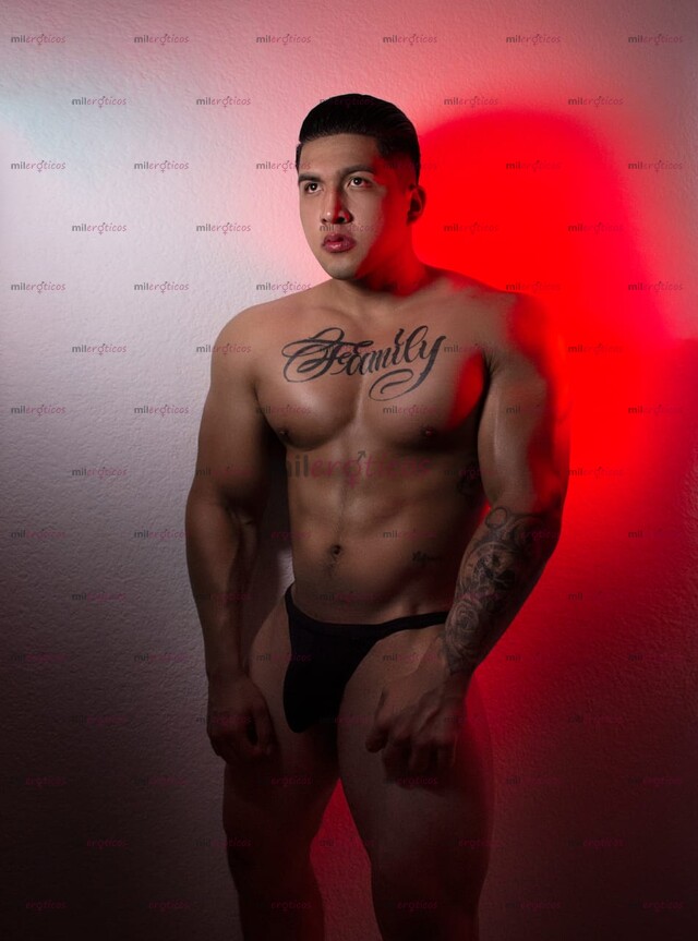 FOTOS DE MAXI !! DOTADO MORENO RICO DE VISITA EN TU CIUDAD !!
