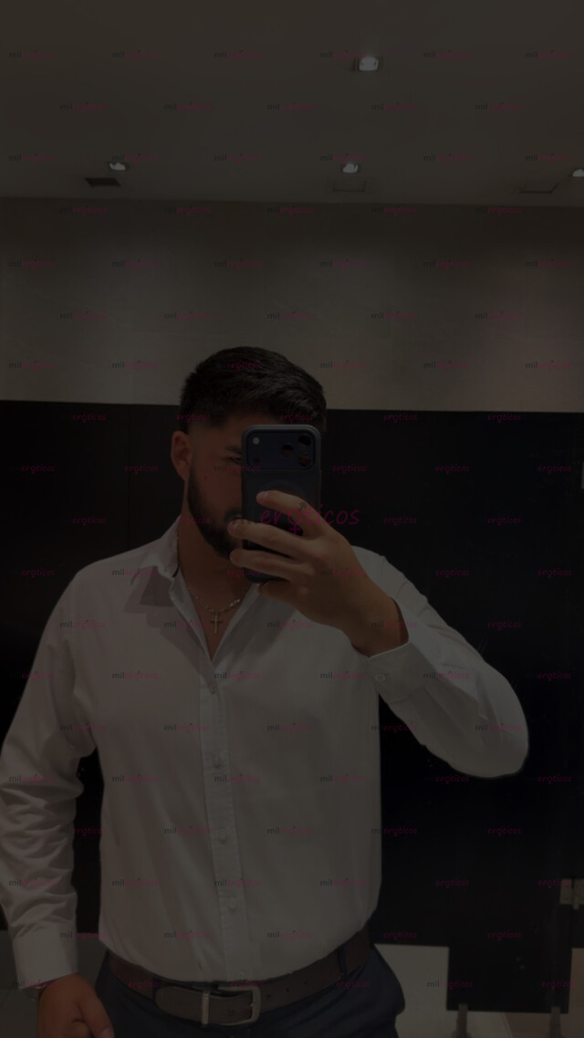FOTOS DE JOVEN, GORDITO, ALTO Y BARBÓN, TODO LO QUE BUSCAS PARA CUMPLIR TUS CAPRICHOS
