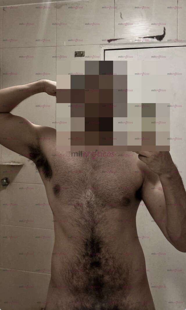 FOTOS DE MORENO, VELLUDO Y GUAPO, UN RATO DE DISFRUTE PARA TI