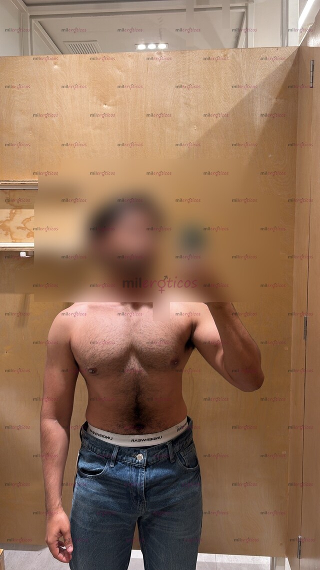 FOTOS DE MORENO, VELLUDO Y GUAPO, UN RATO DE DISFRUTE PARA TI