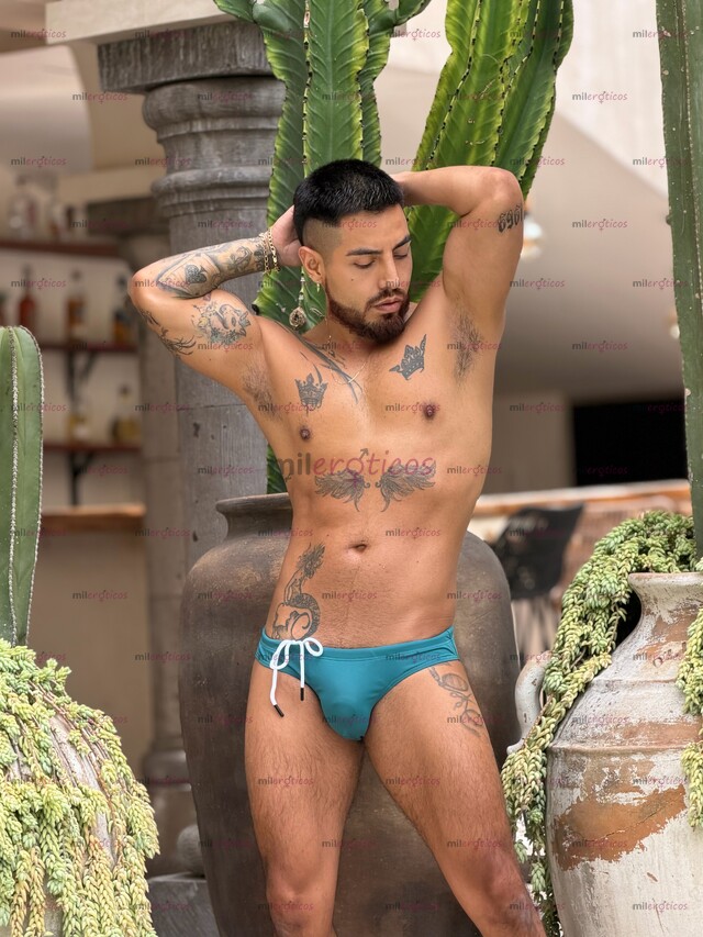 FOTOS DE MACHO ACTIVO Y TATUADO , MUY CALIENTE LISTO PARA TI