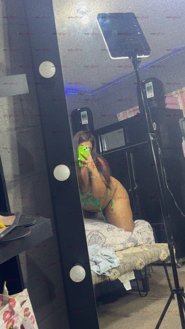 FOTOS DE TENGO ALGO RICO Y DURO ENTRE MIS PIERNAS LLENO DE LECHE PARA TI