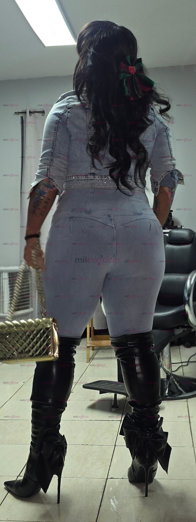 FOTOS DE VEN A COMERTE ESTA GRAN VERGA EXTRAGRUESA! LADY BARBER Y MAS.. EN CUMBRES MTY!!