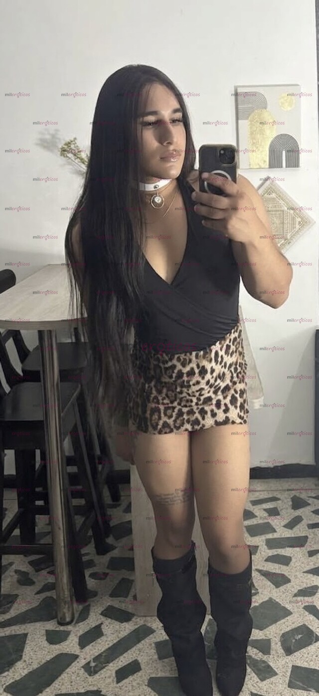FOTOS DE JOVEN EDUCADA VERSÁTIL 22CM NUEVA EN CALI
