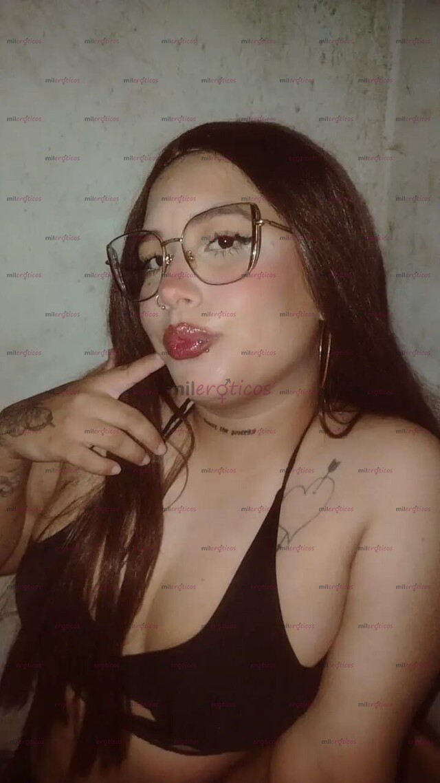 FOTOS DE SOY KATY UNA PUTITA HAMBRIENTA DE TU VERGA, QUIERO TODA TU LECHE PAPI