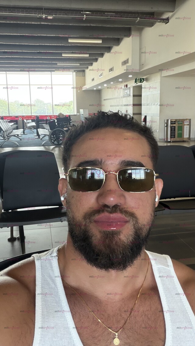 FOTOS DE MACHO ALTO VERGON LISTO PARA COMPLACERTE