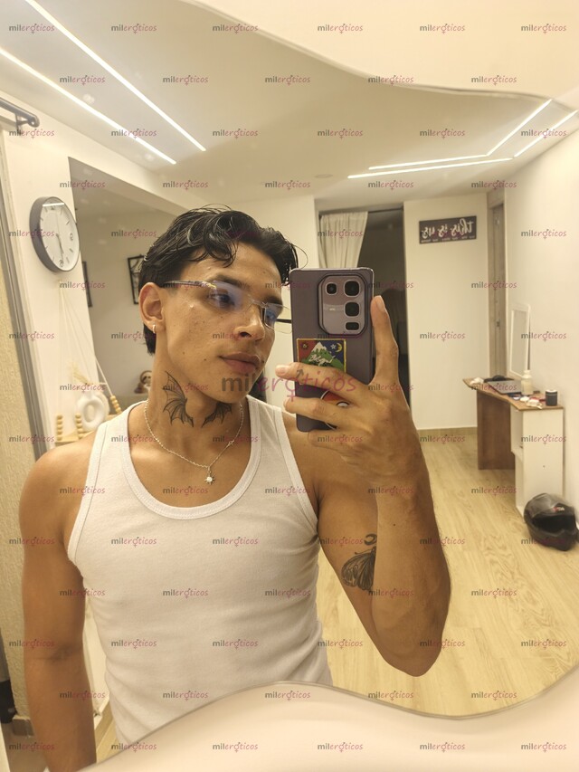 FOTOS DE JOVEN Y LINDO CALEÑITOOOOOOOOOOOOOOOOOOOOOOOOO