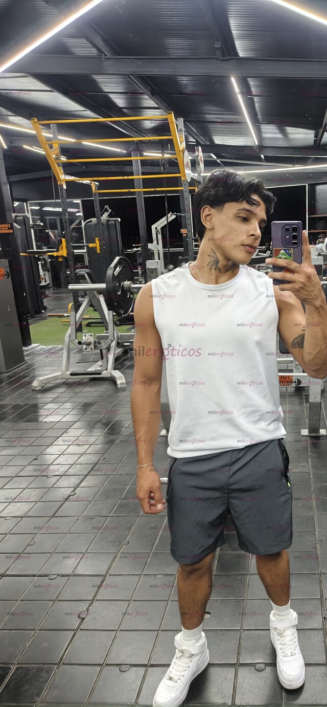 FOTOS DE JOVEN Y LINDO CALEÑITOOOOOOOOOOOOOOOOOOOOOOOOO