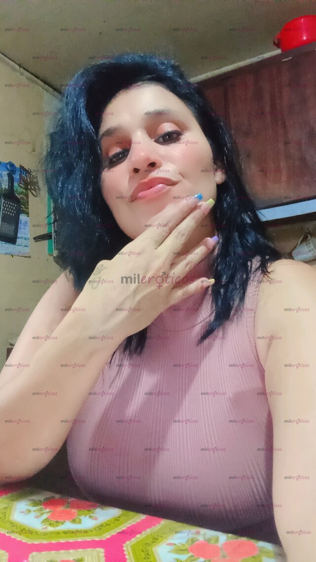FOTOS DE HOLA SOY KARINA CHAPARRITA SIMPÁTICA CABELLO CORTO NEGRO
