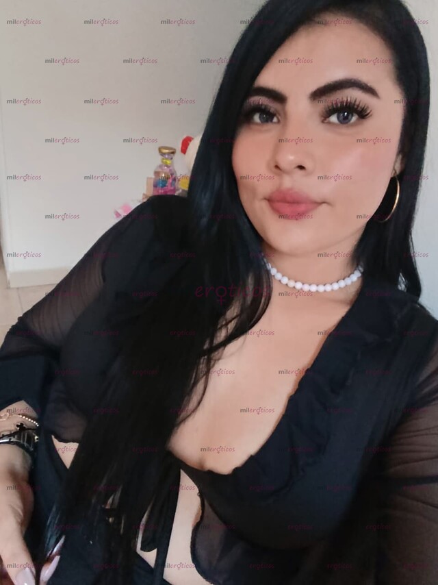 FOTOS DE HERMOSA CHICA ADICTA AL SEXO Y LE ENCANTA VENIRSE A CHORROS Y SACARTETODALALECHE