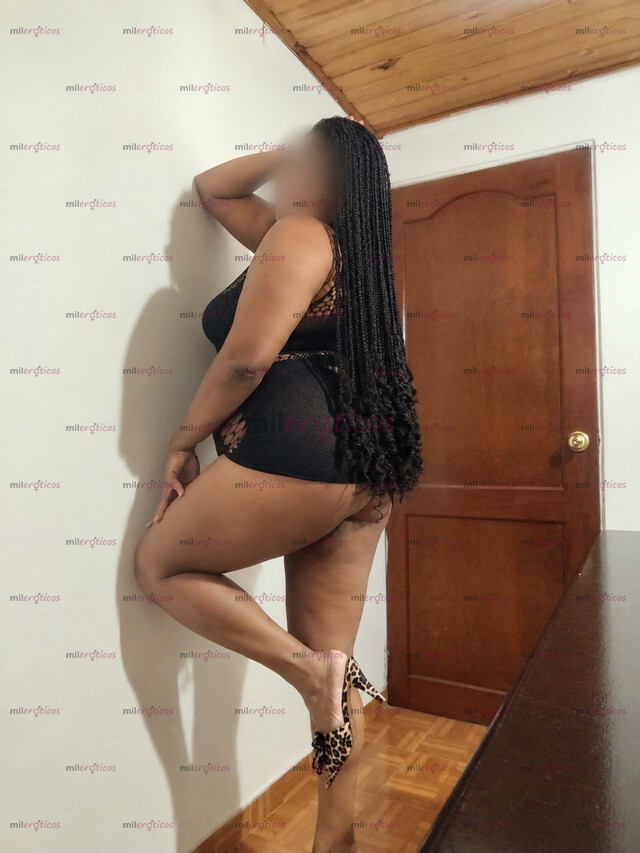 FOTOS DE TU MORENITA BIEN HERMOSA QUIERE MUCHA VERGA ÉCHAME TU LECHE EN MIS NALGAS