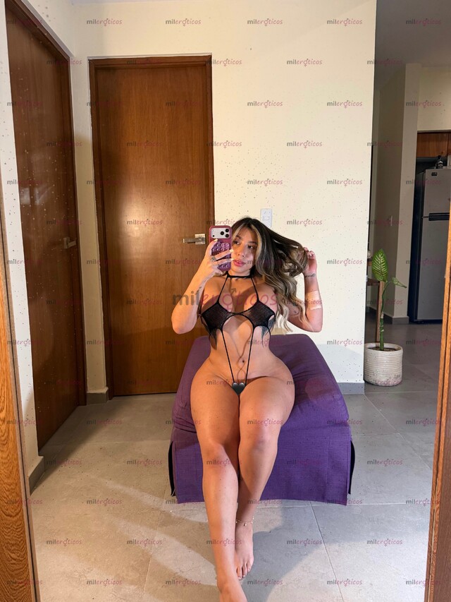 FOTOS DE LA RUBIA CULONA MÁS CALIENTE MUÑECA HUMANA
