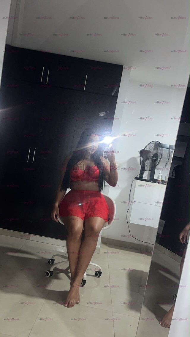 FOTOS DE GIA JOVENCITA GOLOSA CON GRANDES TETAS PARA HACER UNA INOLVIDABLE NOCHE