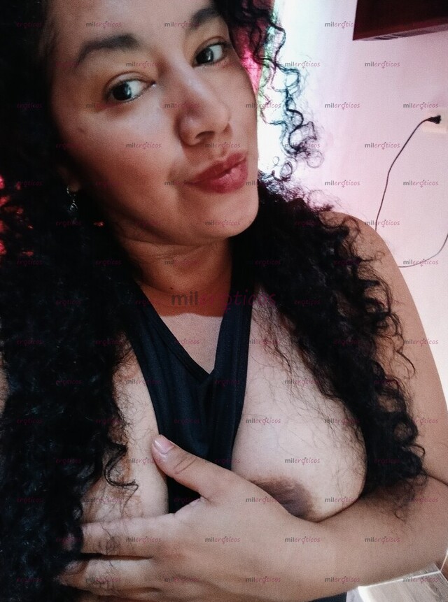 FOTOS DE SOY CAMI, TRIGUEÑA SENSUAL Y JUGUETONA.