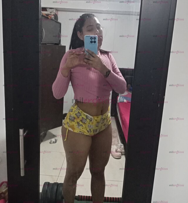 FOTOS DE BELLA MORENA CUERPO FIT CULO GRANDE UNIVERSITARIA